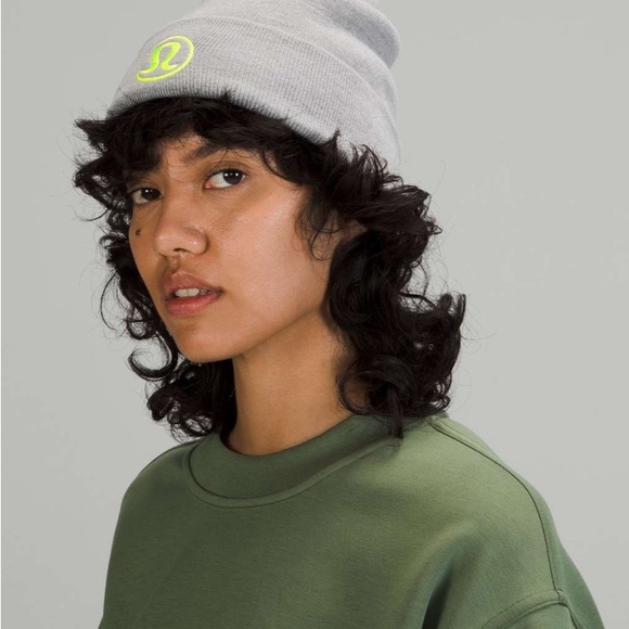 Lululemon Warm Revelation Beanie
Heathered Rhino Grey / Highlight Yellow main image 2